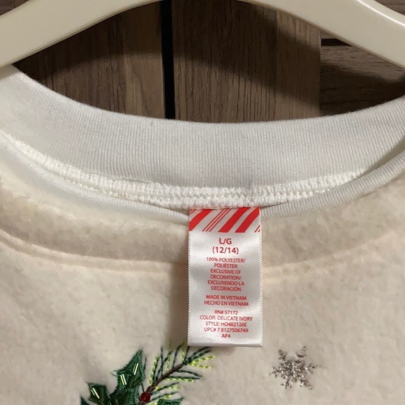 Women’s Winter Fleece Crewneck - Picture 4 of 4